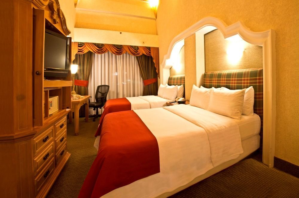 Holiday Inn Express & Suites Queretaro By Ihg Εξωτερικό φωτογραφία